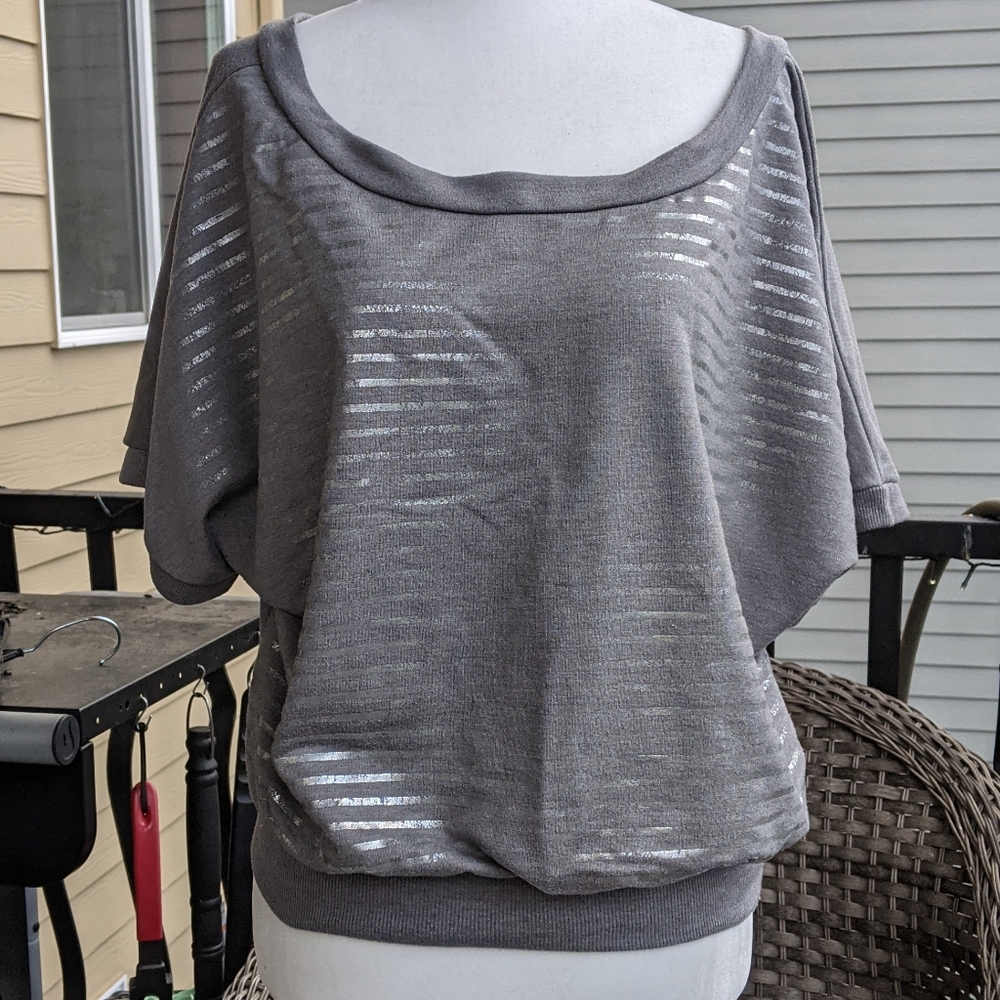 Crop top - Picture 2 of 7